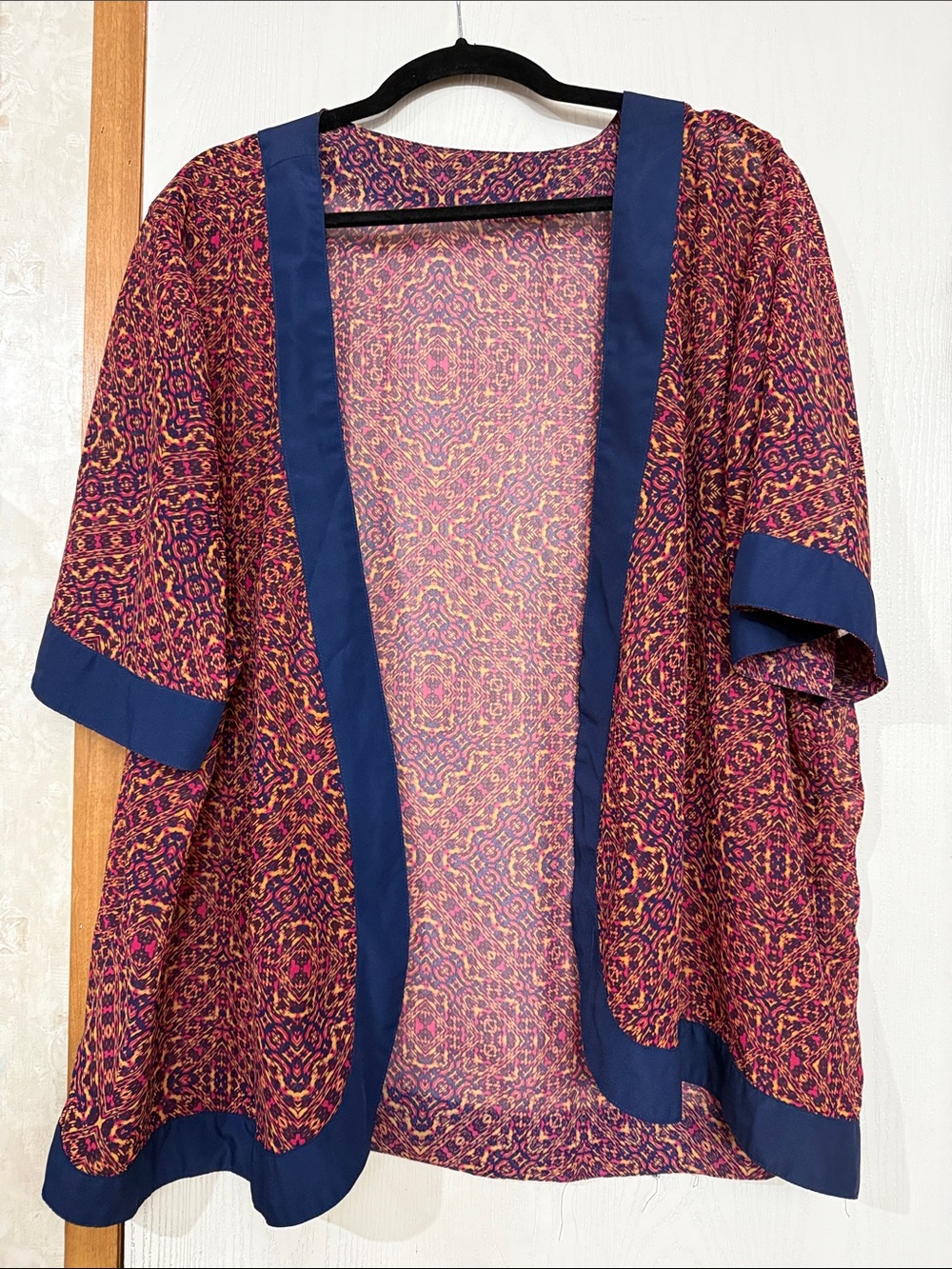 Open-Front Women's Patterned Cardigan with Navy Trim - Pink & Purple